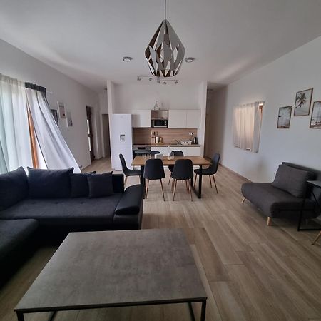 Apartments Leticia Vrsi Ruang foto