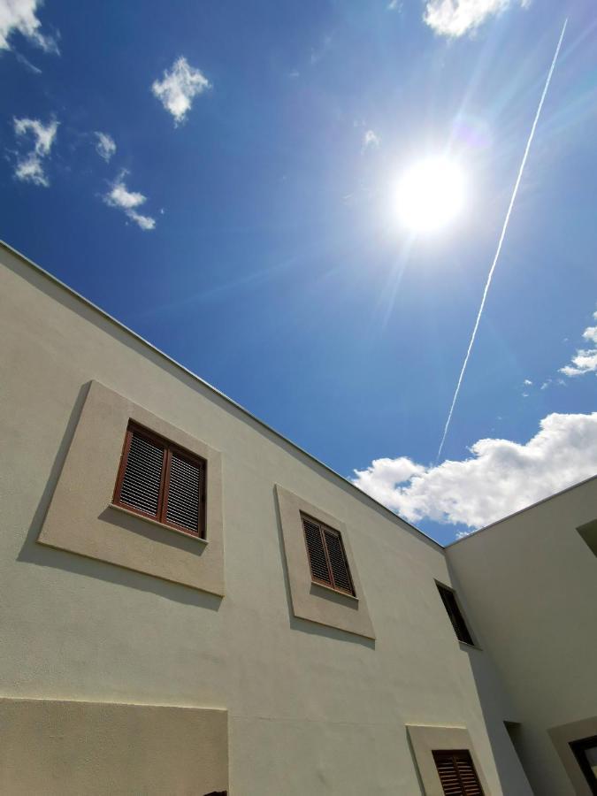 Apartments Leticia Vrsi Bagian luar foto